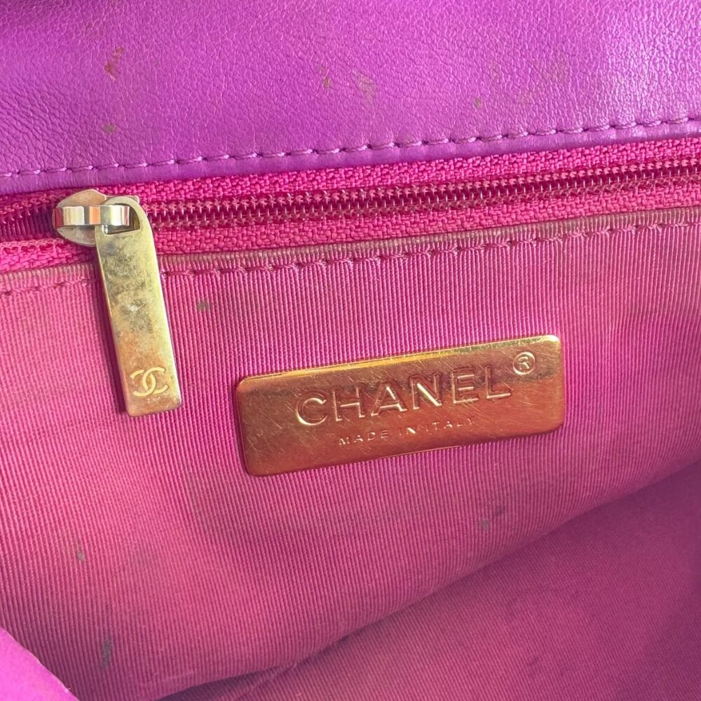 CHANEL 19 Flap Orchid Purple Quilted Lambskin Chain Link Crossbody Bag - Picture 10 of 16